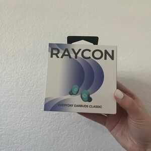 Raycon Everyday Earbuds Classic - Unopened! Brand new!